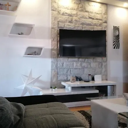 Tea Apartman Povljana