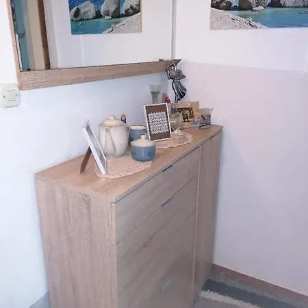 Apartment Tea
