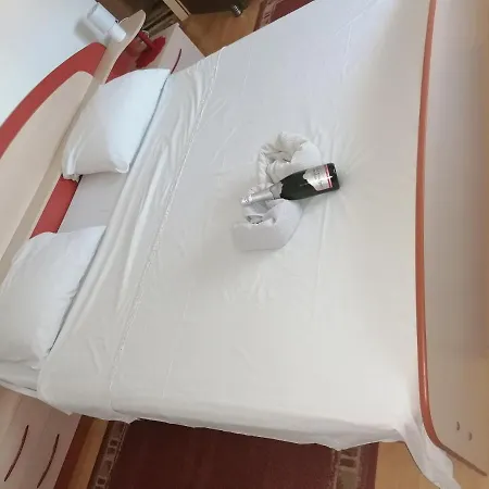 Tea Apartment